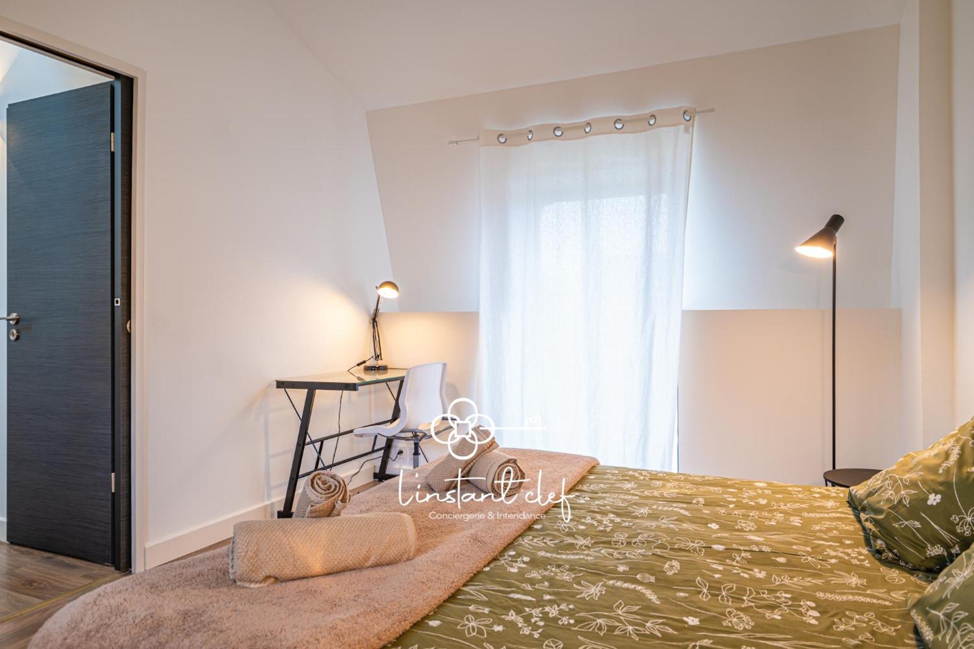 Cocon Urbain Au Coeur Du Mans - Parking & Jardin - L'instant Clef Hébergement de vacances Le Mans